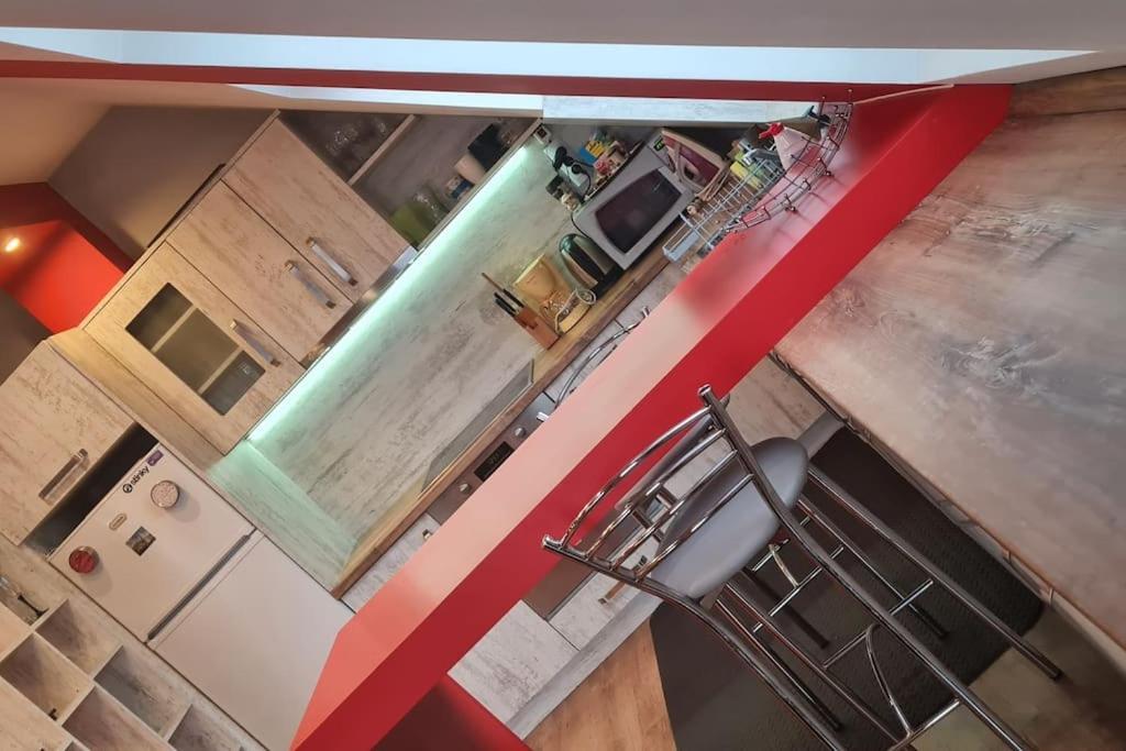 Unique Studio- Great Balcony And View! Parking Possibility! Велико Търново Екстериор снимка