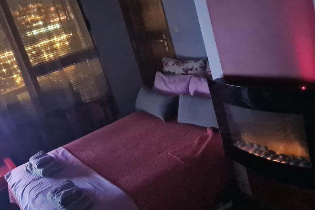 Unique Studio- Great Balcony And View! Parking Possibility! Велико Търново Екстериор снимка